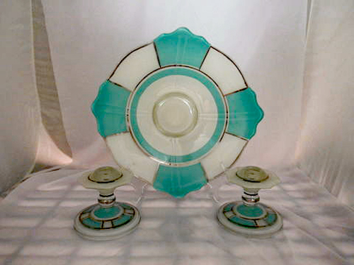 Indiana # 602.5 Moderne Classic Console w/ #603 Candlesticks