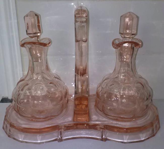 Indiana # 304 Soda Fountain Oil & Vinegar Set w/ Center Handle Tray
