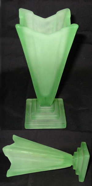 Bagley #1333 Wyndham Vase