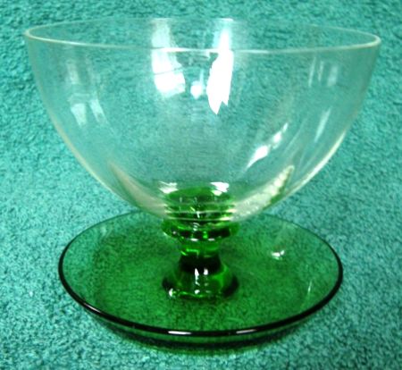 Unknown Bi-Color Cup-Foot Sherbet