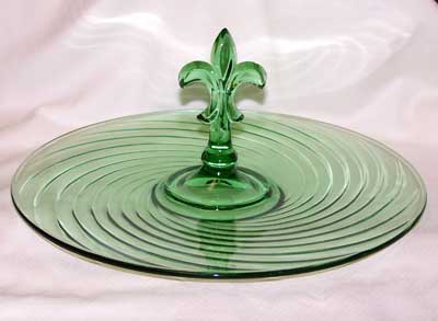 Fostoria #2287 Swirl Center Handled Server
