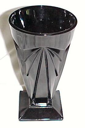Tiara Pyramid Goblet