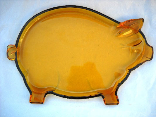 Tiara Pig Snack Tray