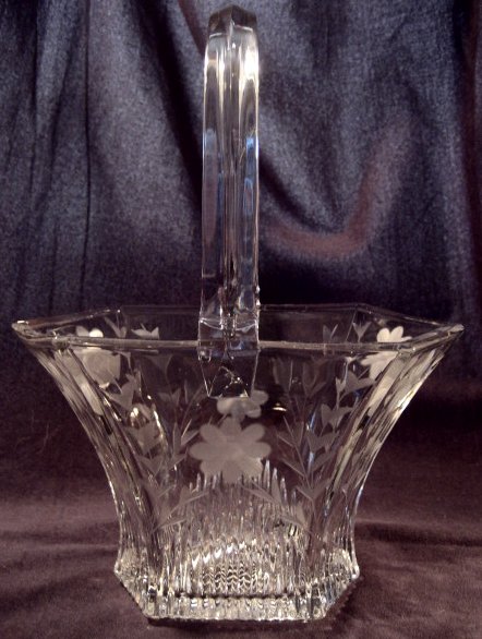 Heisey #604 Ornate Sprig Cutting on #458 Picket Basket
