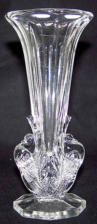 Unknown Bird Vase (New Martinsville?)