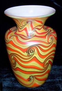 Unknwn Art Glass Vase
