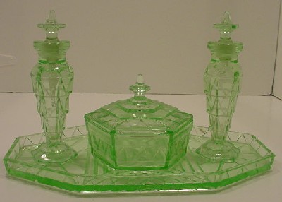 Unknown Dresser Set