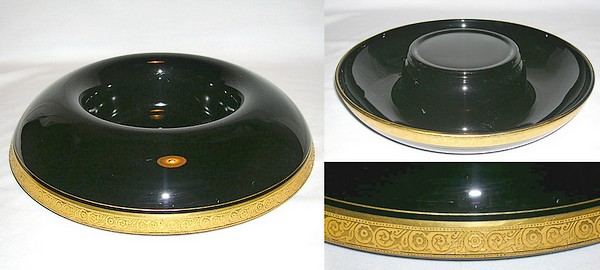 Unknown Console Bowl in Black w/ Minton Band