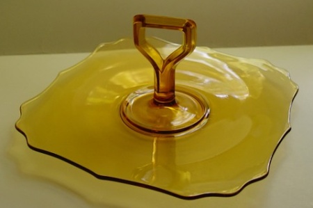 Diamond # 99 Center Handle Server