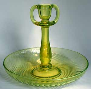 Imperial # 313 Twisted Optic Center Handled Bowl & Candle Holder