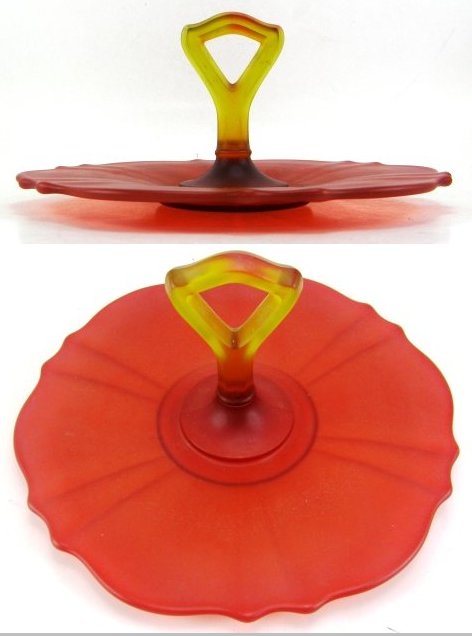 Tiffin #15310 Center Handle Server