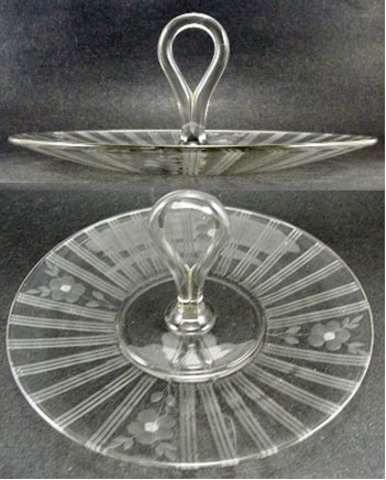 Westmoreland #1800 Center Handle Server