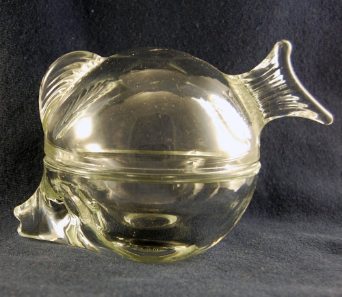 Anchor Hocking Covered Fish Dish