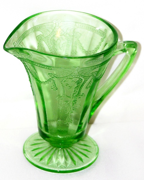 Hocking Cameo Creamer