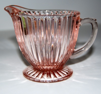 Hocking Queen Mary Footed Creamer