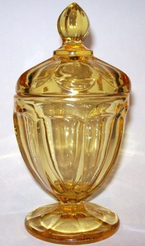 Heisey by Imperial # 341 Old Williamsburg Candy Jar