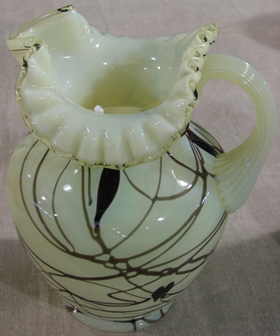 Fenton Hanging Hearts Tankard Pitcher