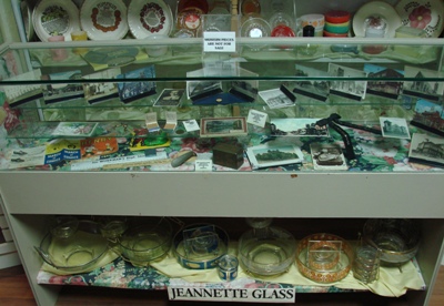 Jeannette Glass