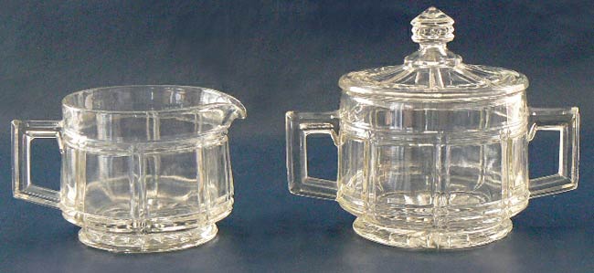Bartlett-Collins # 550 Sheraton Large Cream & Sugar w/ Lid