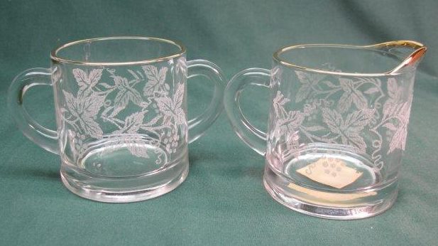Bartlett-Collins Cream & Sugar w/ #806 Decoration