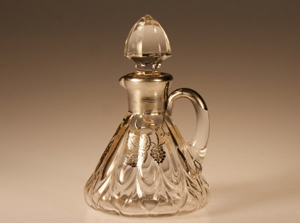 Viking #4583 Janice Oil Bottle w/ Unknown Silver Overlay