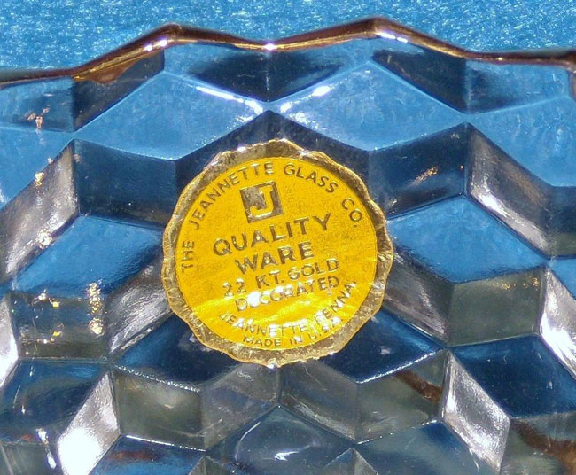 Jeannette #600/501 Gold-Trimmed Creamer, Sugar, Tray Set Label