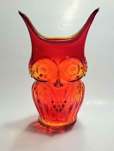 Rainbow #514 Owl Vase