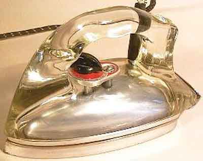 Corning Pyrex Iron
