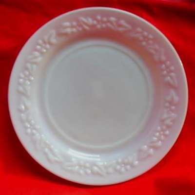 Hazel-Atlas #0- 83 Platonite Embossed Floral Plate