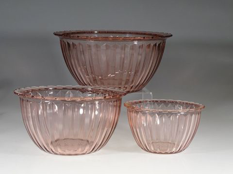 Jeannette Jennyware Pink Mixing Bowl Set