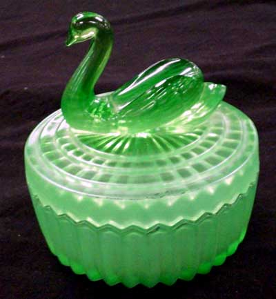 Jeannette Animal Powder Box: Swan
