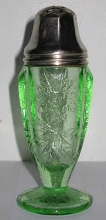 Jeannette Floral Shaker