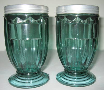 Jeannette # 490 Jennyware Salt and Pepper Shakers