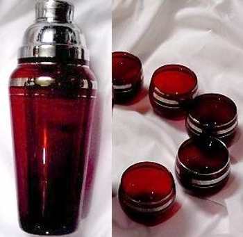 Macbeth-Evans Cocktail Shaker & Roly Poly Tumblers