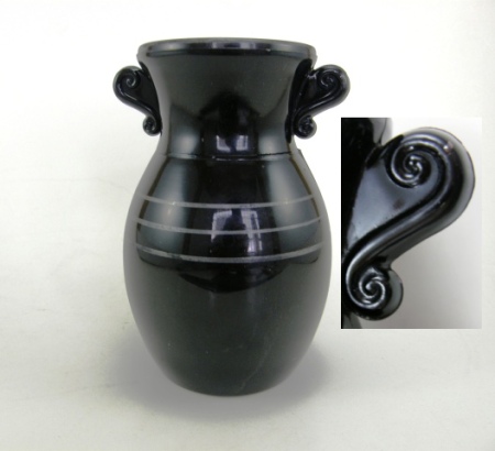 L. E. Smith #  102 Vase