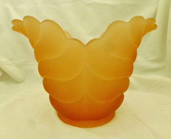 L. E. Smith # 4710 Flared Shell Vase