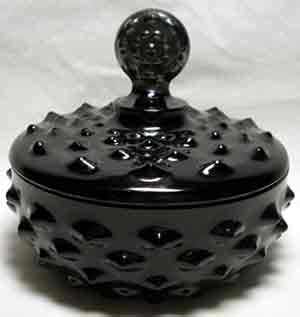 L. E. Smith #   65 Powder Box