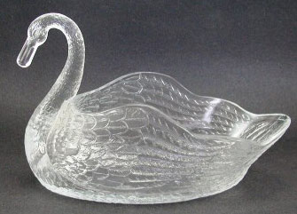 L. E. Smith Swan Console