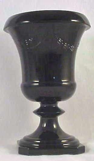 L. E. Smith #  800-4 Footed Urn