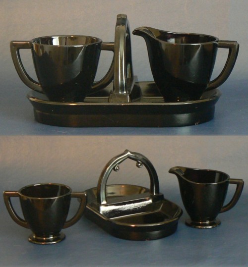 L. E. Smith Cream & Sugar w/ Center HandleTray