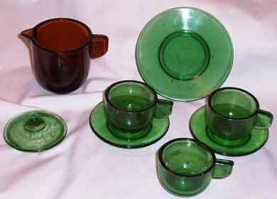 Alley Agate Children's Dishes