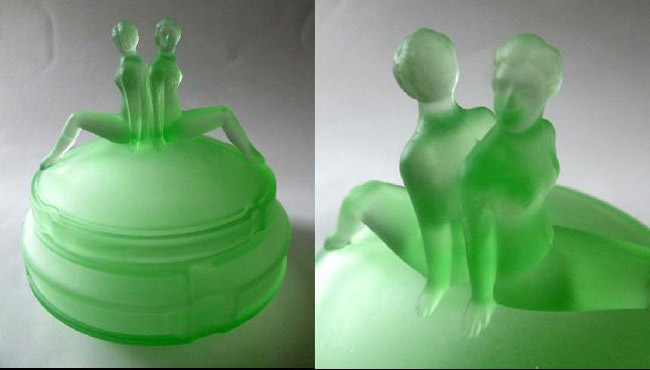 L. E. Smith "Twins" Powder Jar