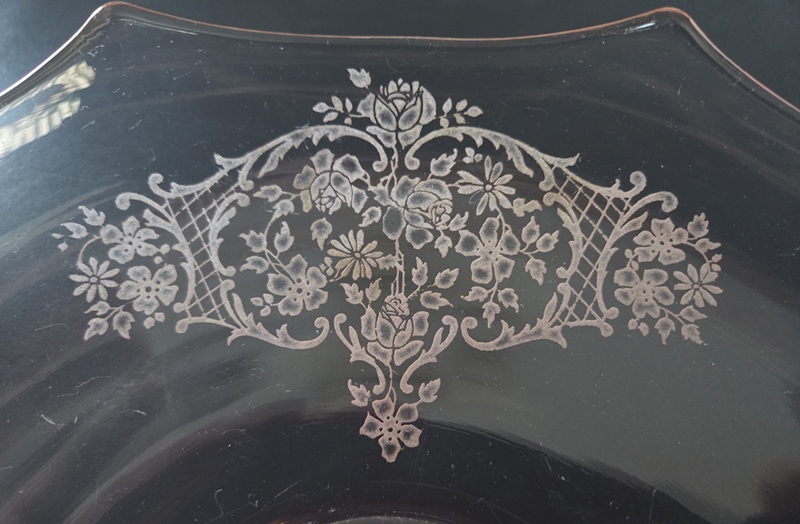 Lancaster Garden Trellis Etch