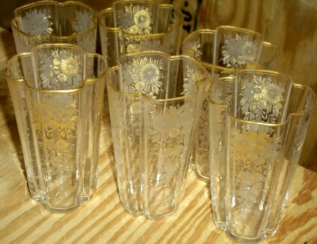 Unknown Quadrafoil Tumblers w/ Cutting & Gold Trim