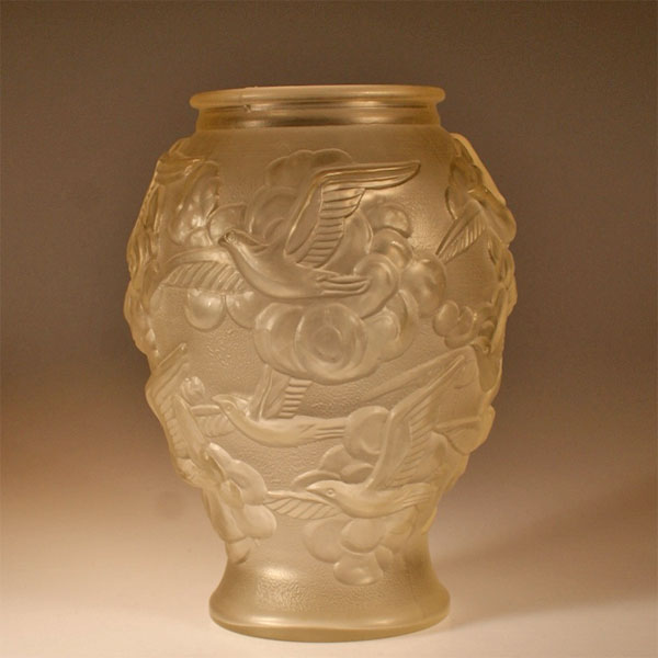 Unknown Frosted Bird Vase