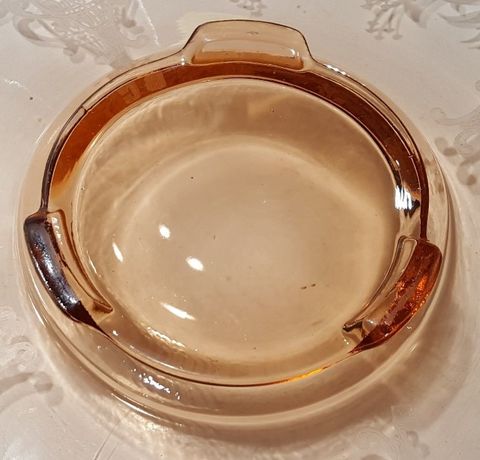Liberty Works "Scalloped" 3-Footed Platter Foot