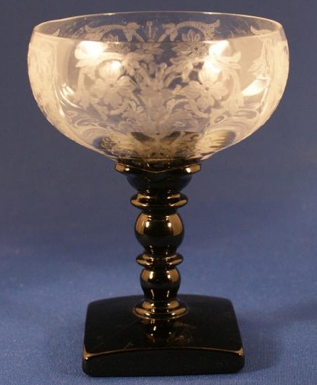Central Bi-Color Champagne w/ # 421 Veninga Etch