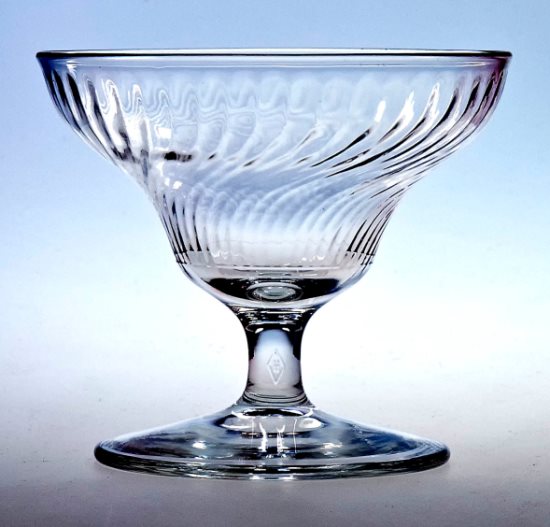 Heisey # 438 "Spiral Optic" Sherbet