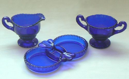 Summit Art Glass Gadroon Cream, Sugar & Reproduction Tray