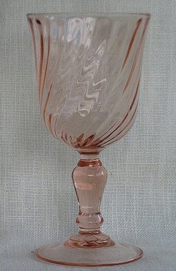 Arcoroc Pink Swirl Goblet